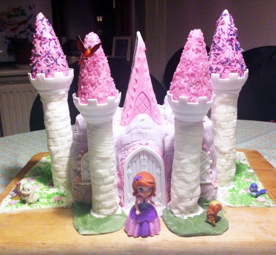 castle cake - sofie the first